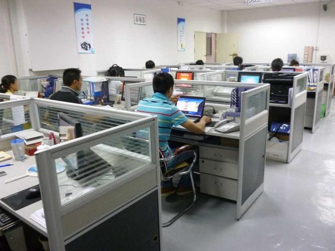 深圳工廠引領(lǐng)潮流 金屬金色USB記憶棒驅(qū)動(dòng)器與GPS導(dǎo)航的完美融合