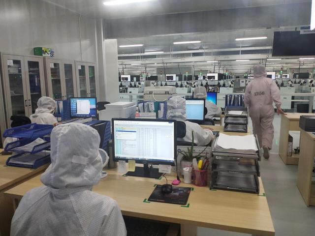 園區(qū)江西省兆馳半導(dǎo)體有限公司,這是一家專(zhuān)業(yè)生產(chǎn)數(shù)碼產(chǎn)品的高科技